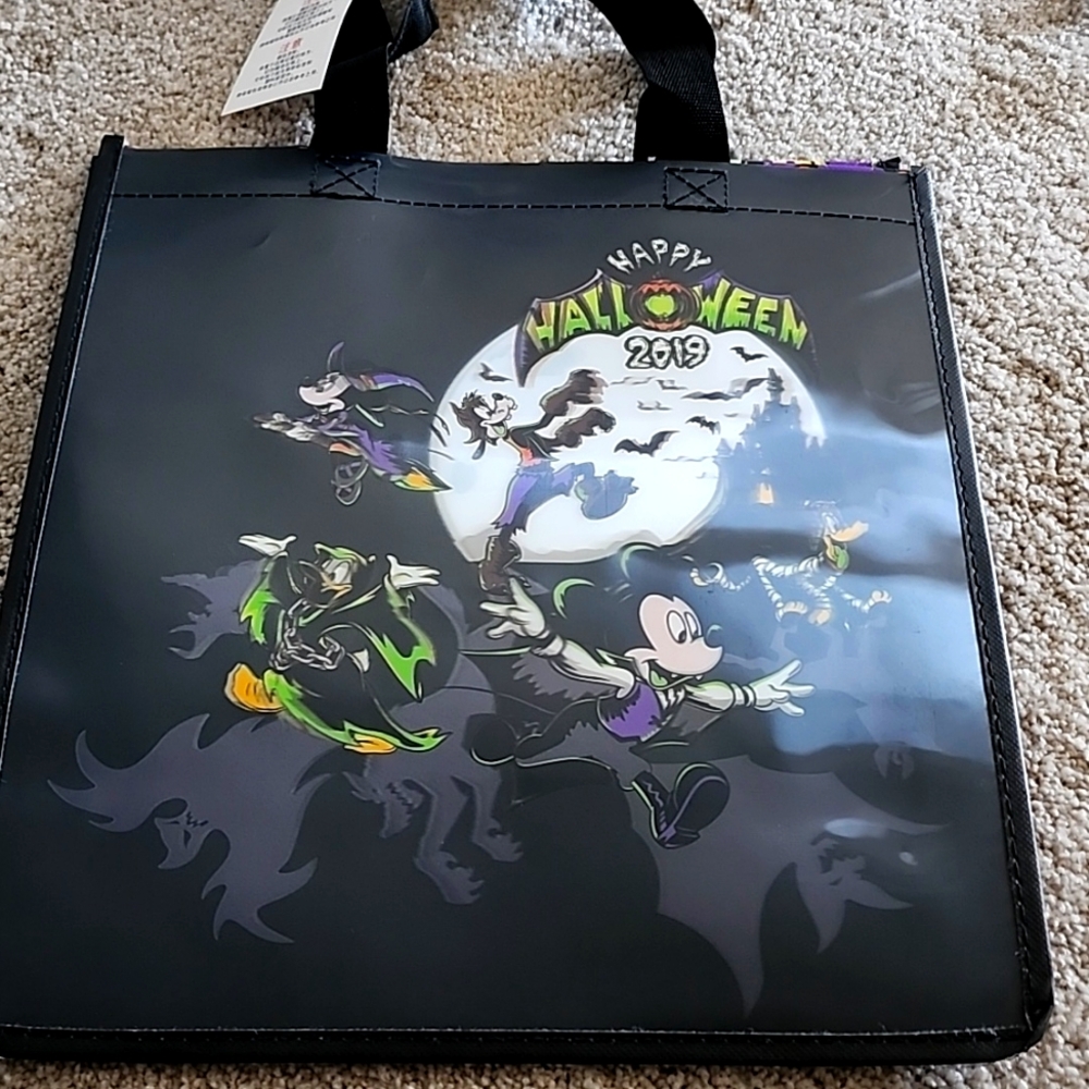NEW Disney Parks Mickey Mouse & Friends, TRICK or TREAT BAG Halloween 2019